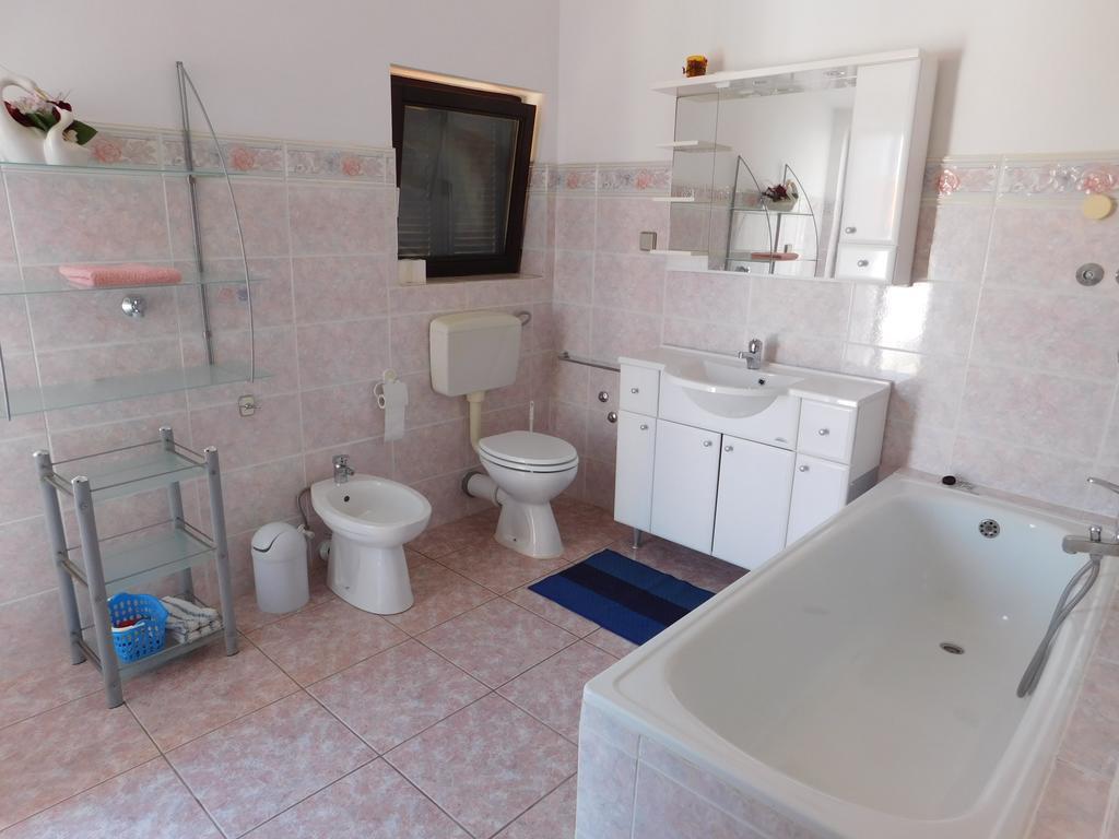 Apartments Blazevic Πούλα Εξωτερικό φωτογραφία